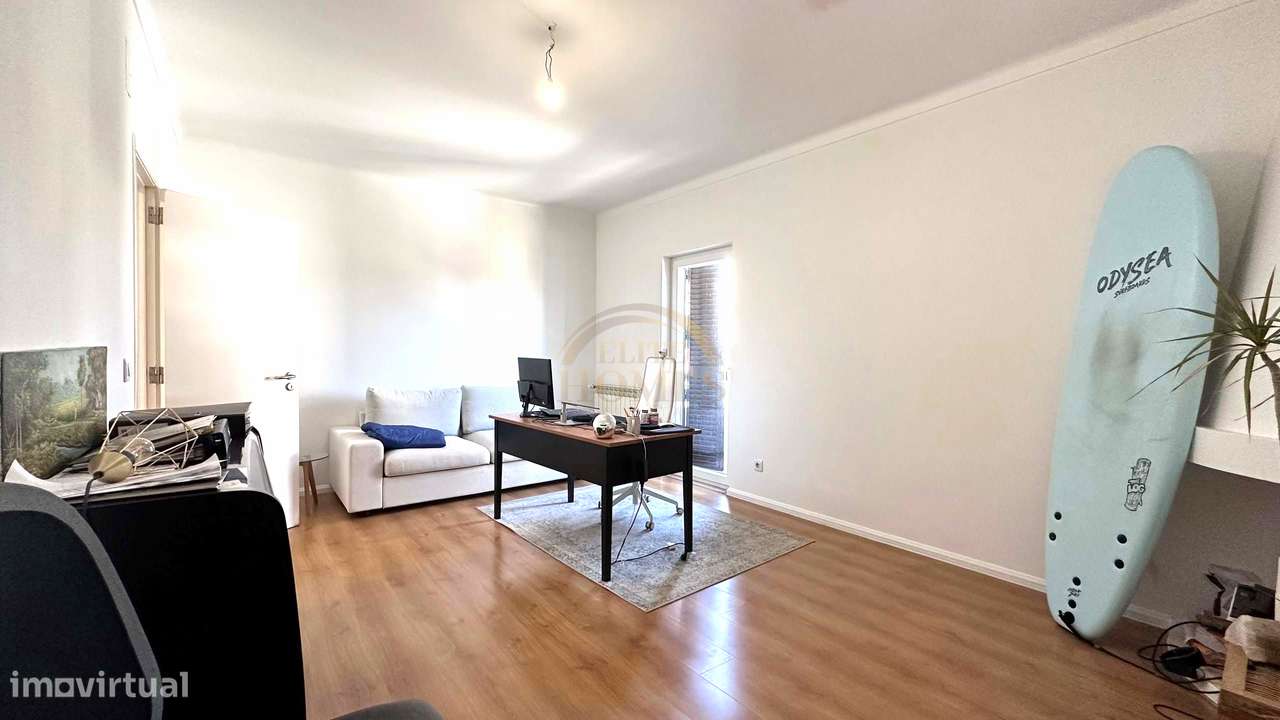 Moradia Independente T4 com Jardim e Vista Rio em Vila Fria – Porto Sa-27