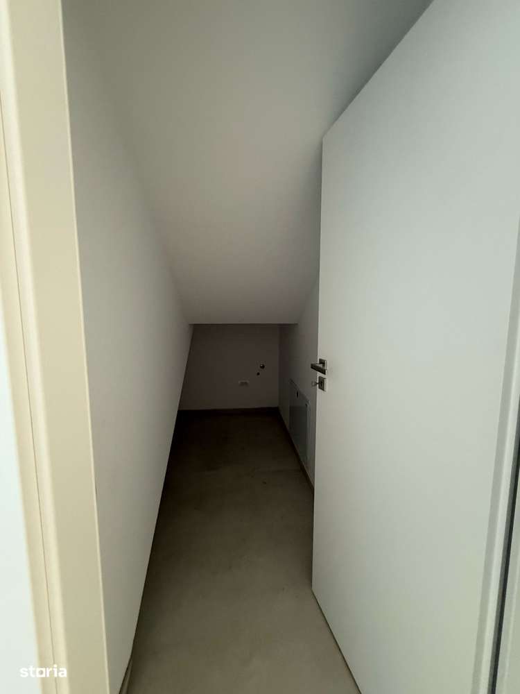 Duplex spatios cu teren generos - Imagine principală: 5/10