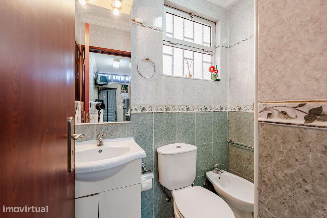 Apartamento T2 à venda na Praceta Dom João IV-7