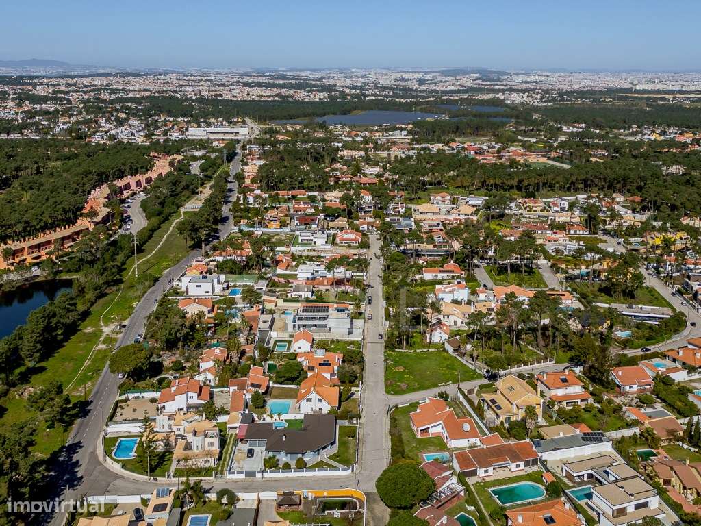 Terreno para construção na Verdizela, Seixal, com privacidade e exp...-0