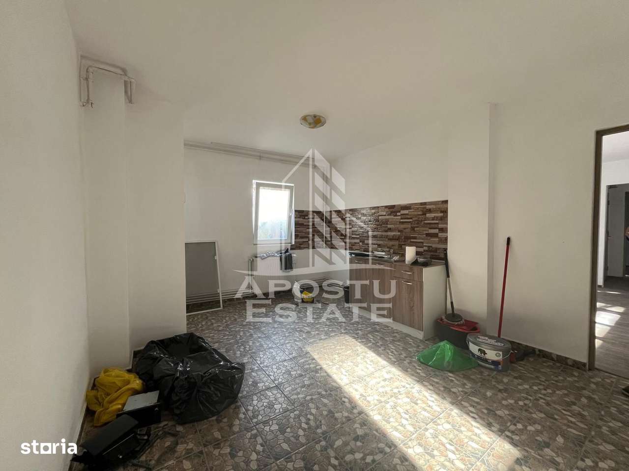 Apartament 2 camere, semidecomandat, renovat, zona Girocului - Imagine principală: 4/5