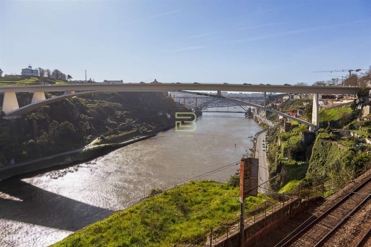 Apartamento T1 novo na tradicional Travessa de São Vitor, no Porto-19