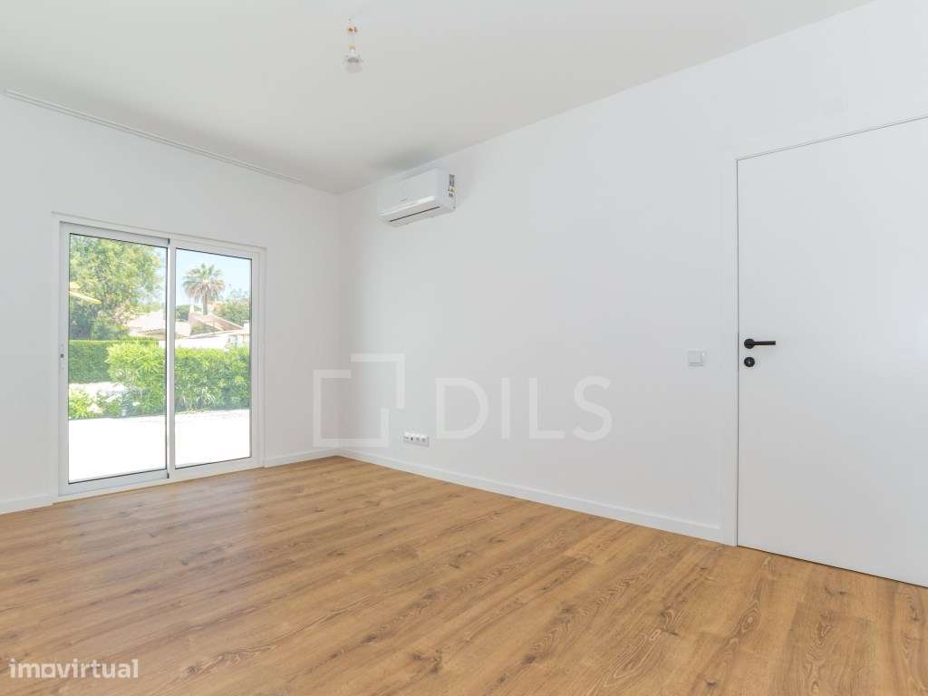 Moradia T4 com piscina em Vilamoura, Algarve-34