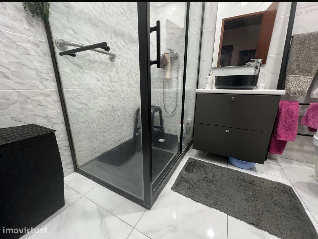 Apartamento T2 - 2 WC's , Varandas - ótima localização -Amora-15