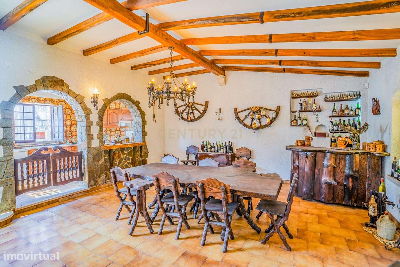 Moradia no Centro das Gaeiras. Uma casa única.-8