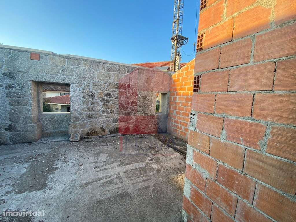 Vende-se Moradia para restauro, Sande - Grande imagem: 5/26