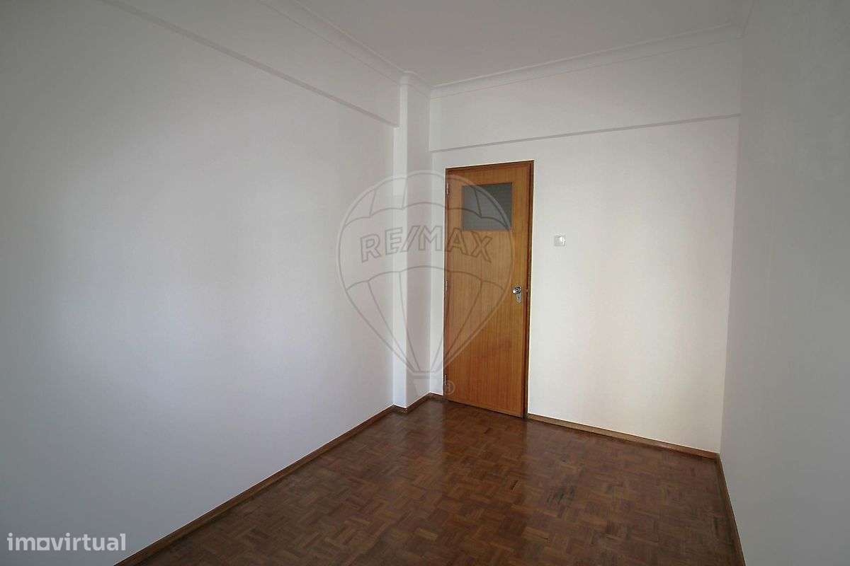 Apartamento T2 para arrendamento - Grande imagem: 4/10