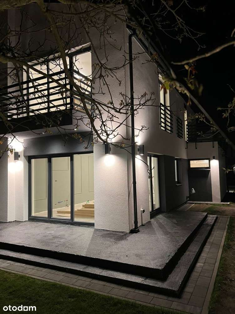 Dom w malowniczej i spokojnej okolicy I Chojny-3