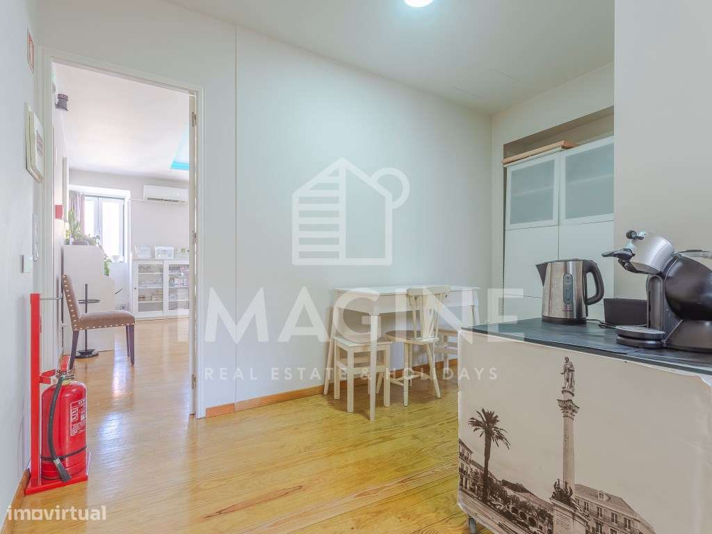 Prédio à Venda Localização Premium - Praça de Bocage-8