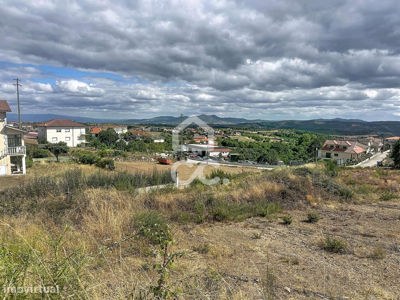Lote para construção de uma moradia em Carrazedo de Montenegro-15