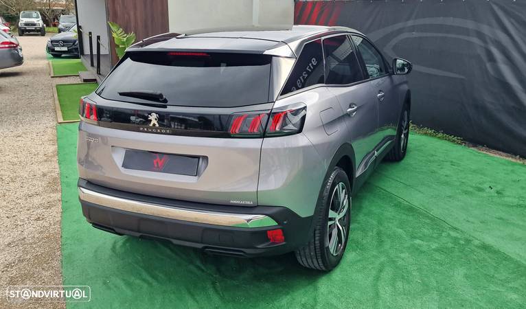 Peugeot 3008 1.5 BlueHDi Allure Pack EAT8 - 34