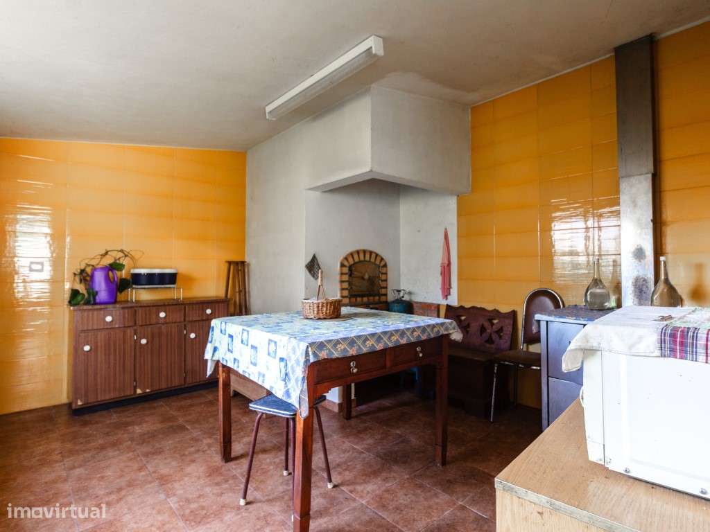 Moradia T3 com Terreno a 8 minutos de Coimbra - Grande imagem: 2/25