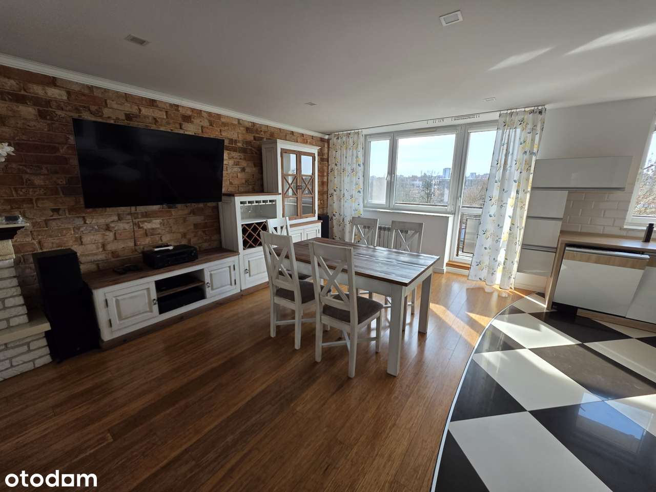 Piękne, przestronne mieszkanie z widokiem na zieleń!!-3