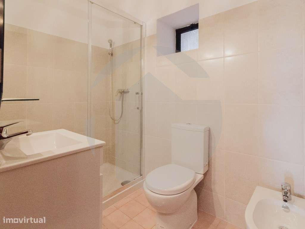 Moradia Tradicional Algarvia com 3 Quartos em Querença-13