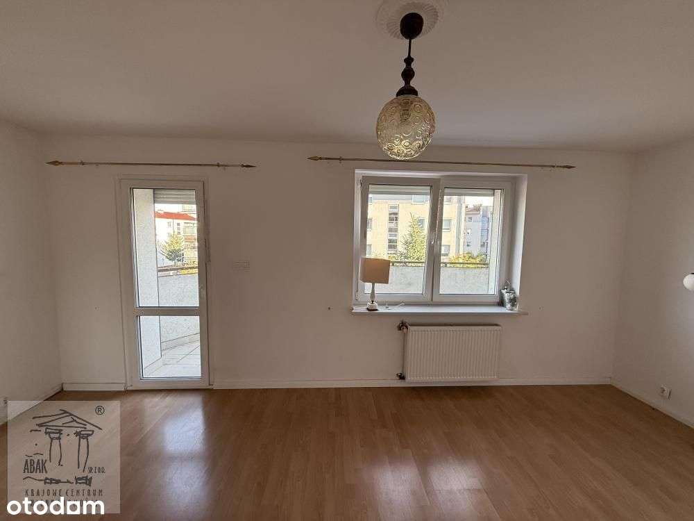 3 pokojowe Literacka , osobna kuchnia duży balkon , piwnica , garaż-8