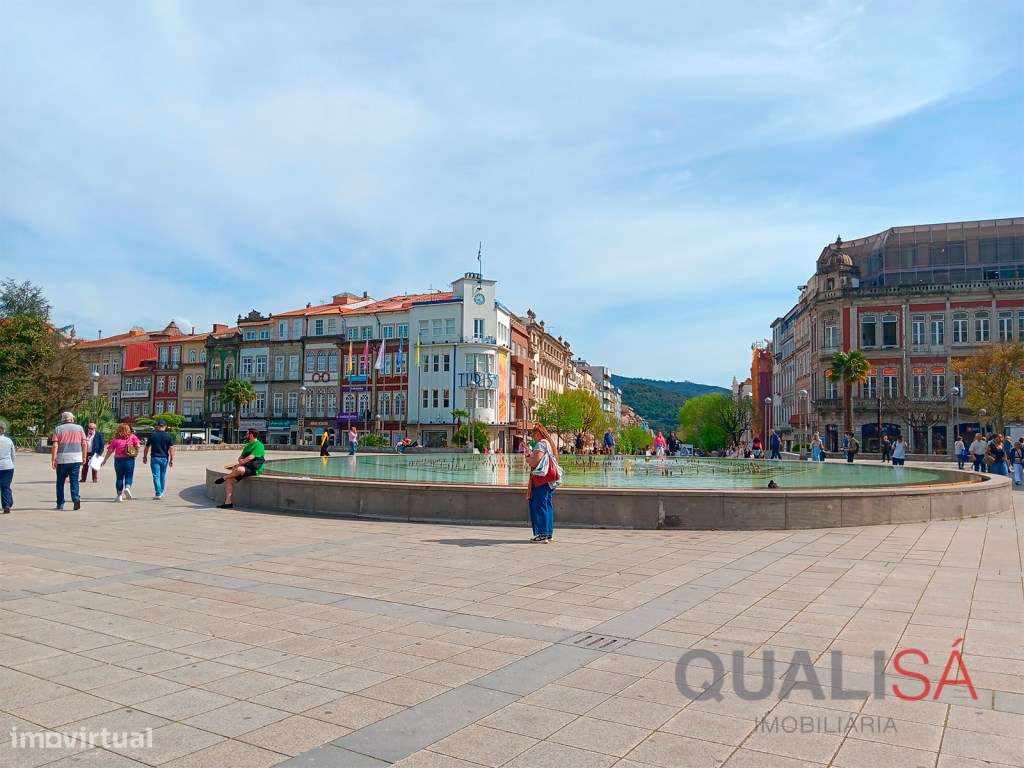 Apartamento T1 em prédio novo no centro histórico de Braga, na Rua ...-21