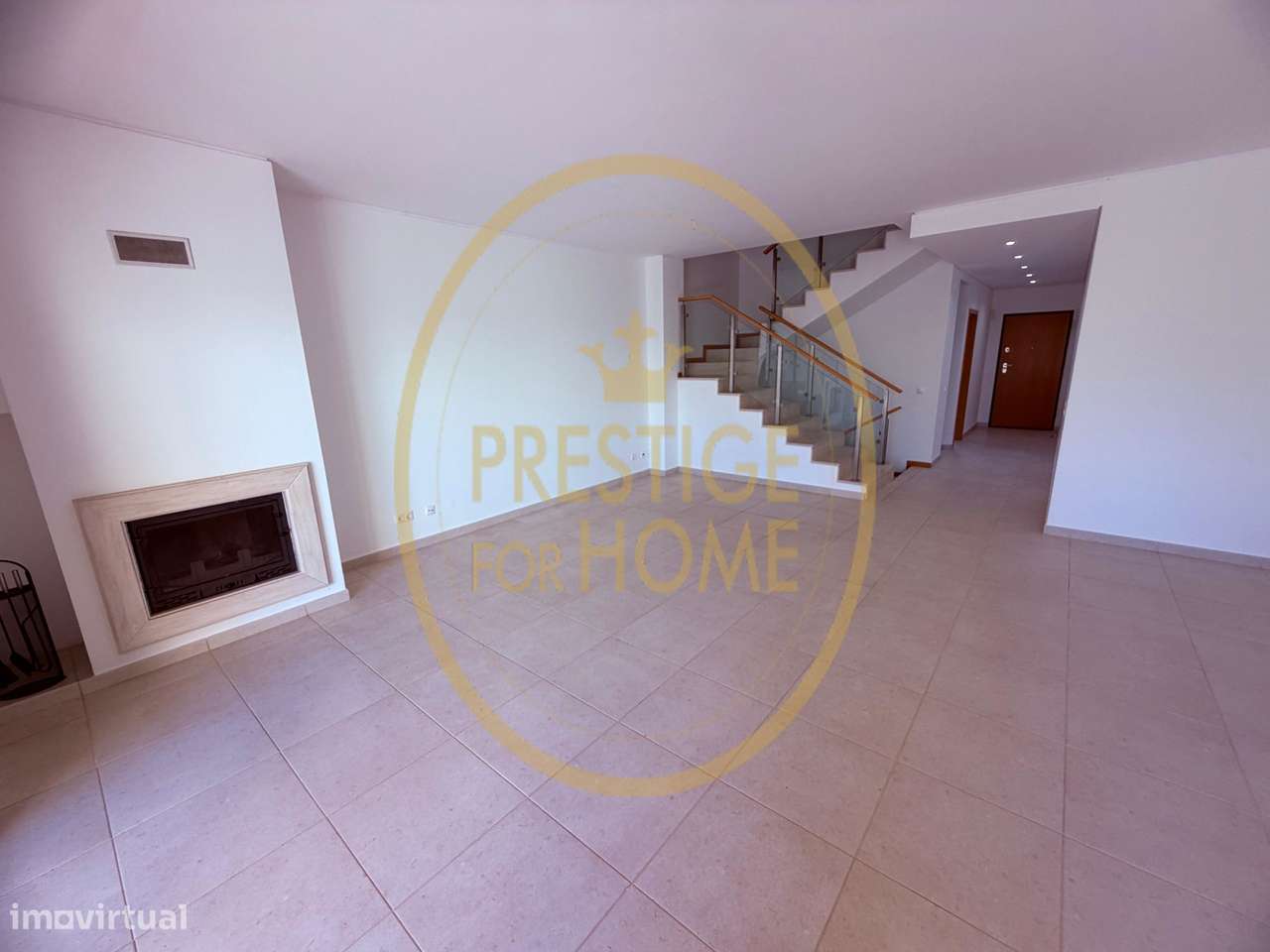 Moradia T5 com Piscina e Garagem Fechada em Condomínio Privado – Boliq-14
