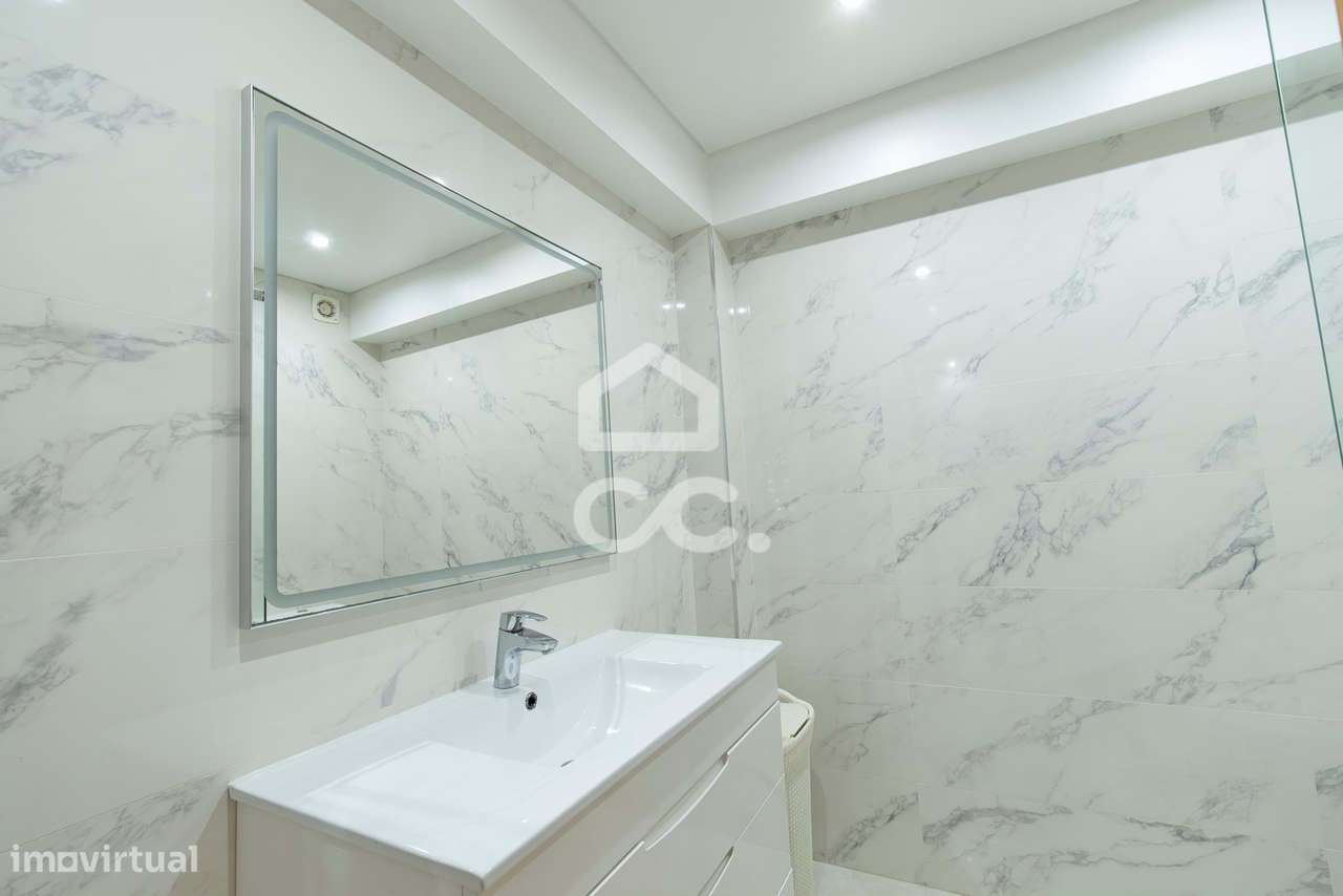 Apartamento T2 no Centro de Cacém-9