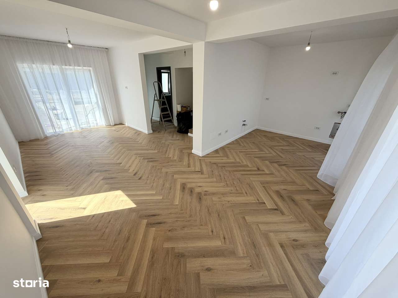 PF ! Casa 4 camere 110mp 2 bai Bucium- Hanul 3 Sarmale-13