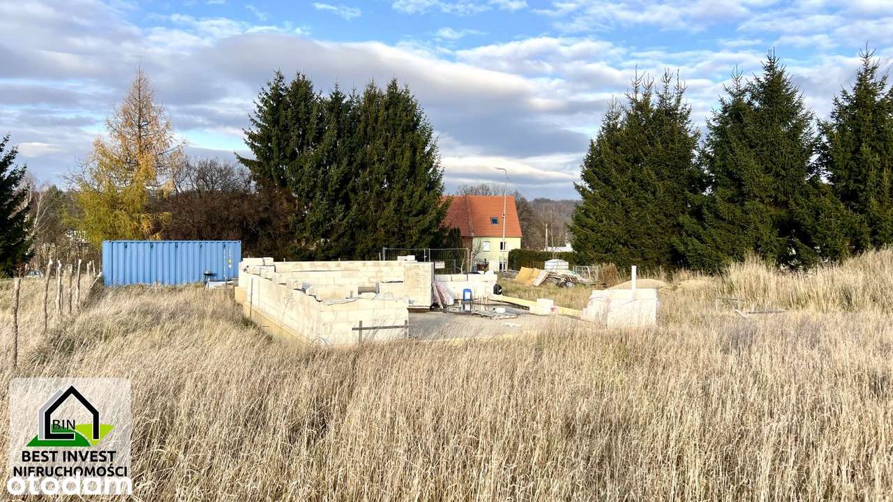 Działka z rozpoczętą budową domu dla rodziny-17