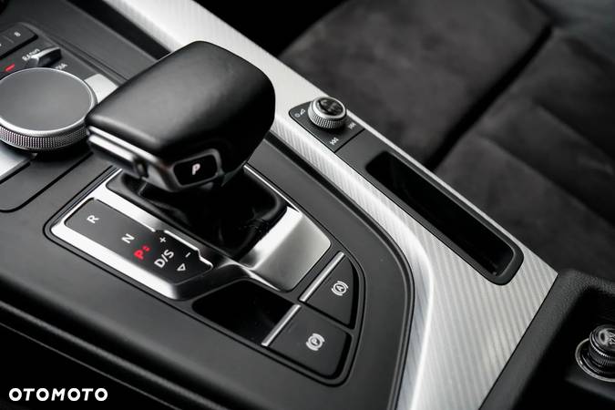Audi A4 Allroad 2.0 TDI Quattro S tronic - 16