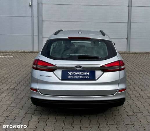 Ford Mondeo - 8