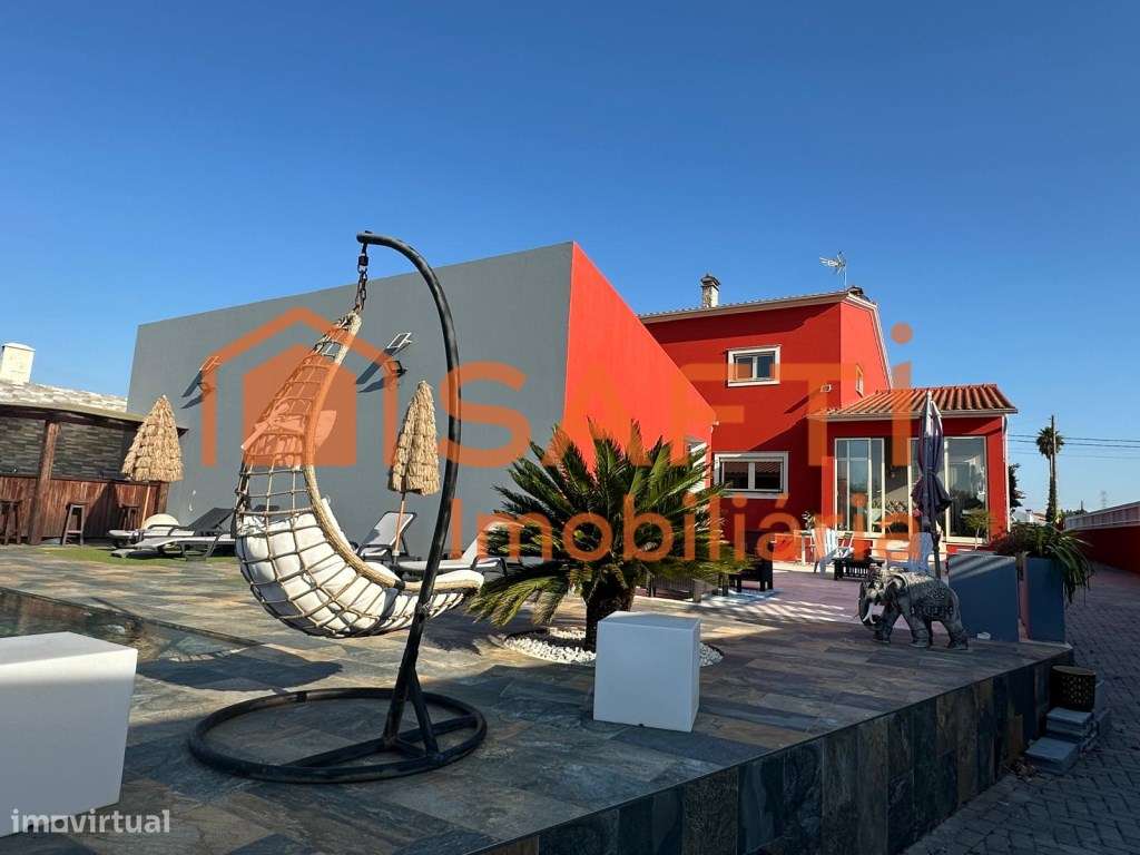 T5 de Luxo com Piscina a 5 Minutos do Mar - Oportunidade Única em C... - Grande imagem: 4/13