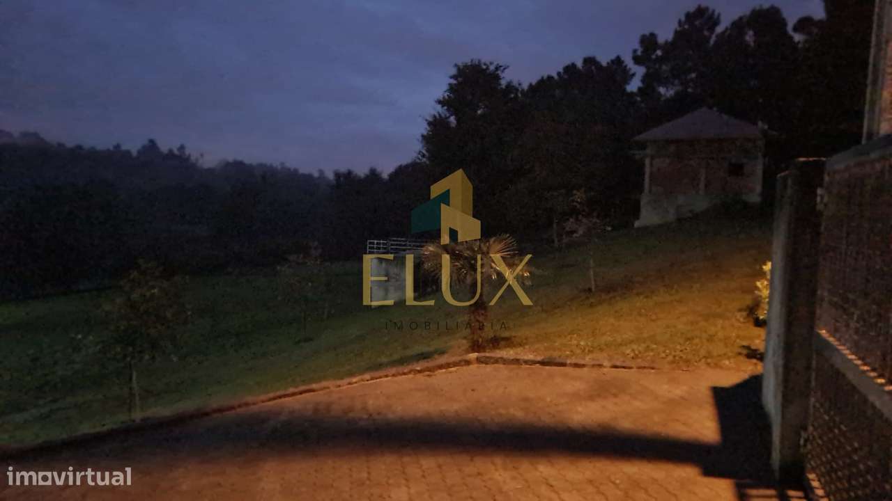 Moradia para Restaurar T4 Venda em Margaride (Santa Eulália), Várzea,-11