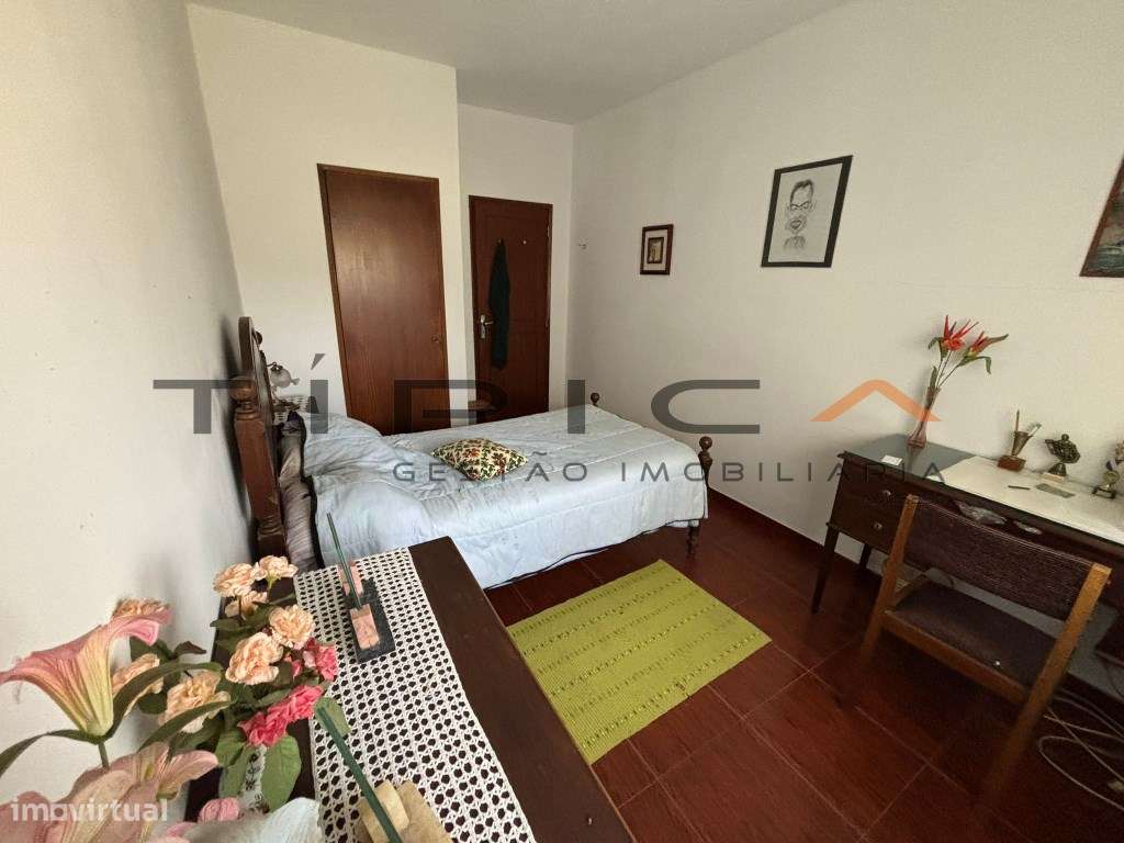 Quintinha com terreno agrícola de 2250 m2-5