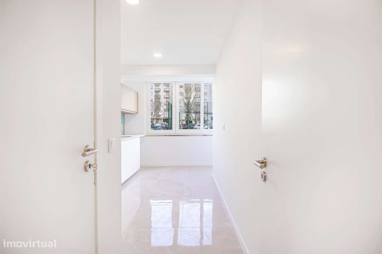 Onde o Seu Próximo Capítulo Começa – Apartamento T2 com Suíte | Rincho-9