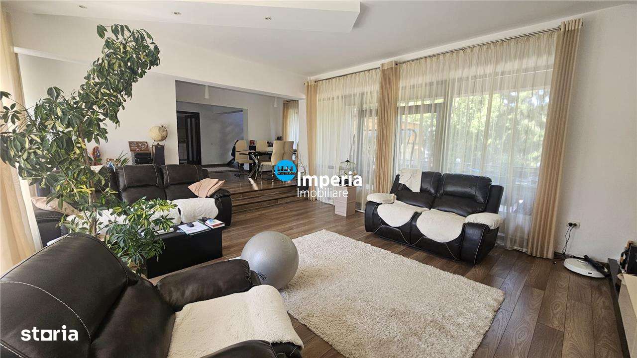 Casa cu teren generos si curte superb amenajata in zona Pietrarie - Imagine principală: 1/10