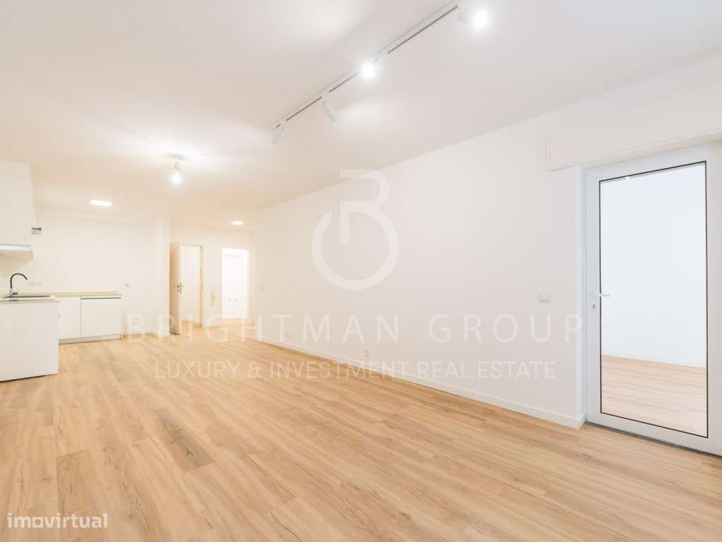 T1 com logradouro, garagem e arrecadação, no Monte Estoril - Grande imagem: 4/41