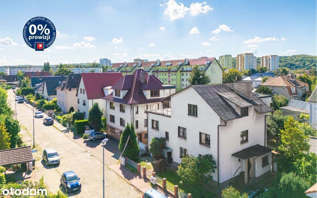 Dom dwurodzinny (3 niezależne wejścia), 300m2, 9 pokoi .-8