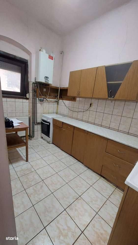 Vand apartament la casa 1 cam -zona centrala-0