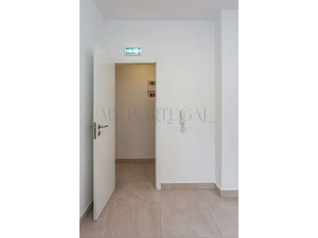 Escritório funcional em espaço de co-work 'Office Salgueiro Maia', ... - Grande imagem: 5/29