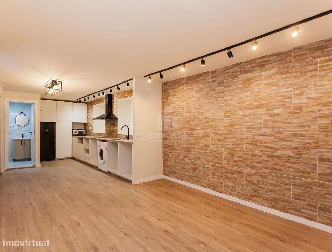 T1 com Espaço Exterior no Bonfim e Vista Douro – 2º Piso | Ideal para-0