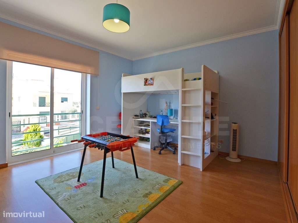 Moradia T4+2 com piscina na Urb. Lombas (São Domingos de Rana)-24