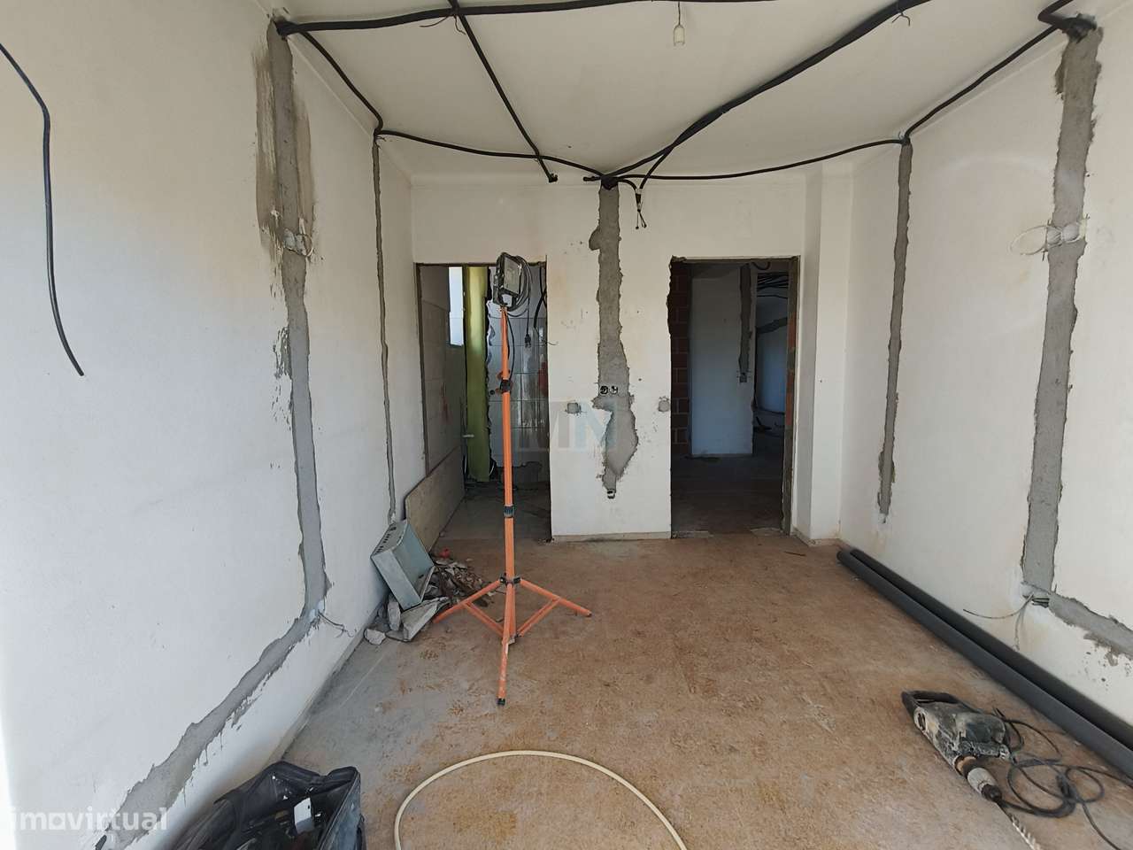 T3 com Garagem em Santa Clara-9