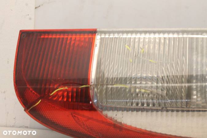 MERCEDES VITO W639 LAMPA TYLNA TYŁ PRAWA - 3