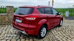 Ford Kuga 2.0 TDCi 2x4 Titanium - 4