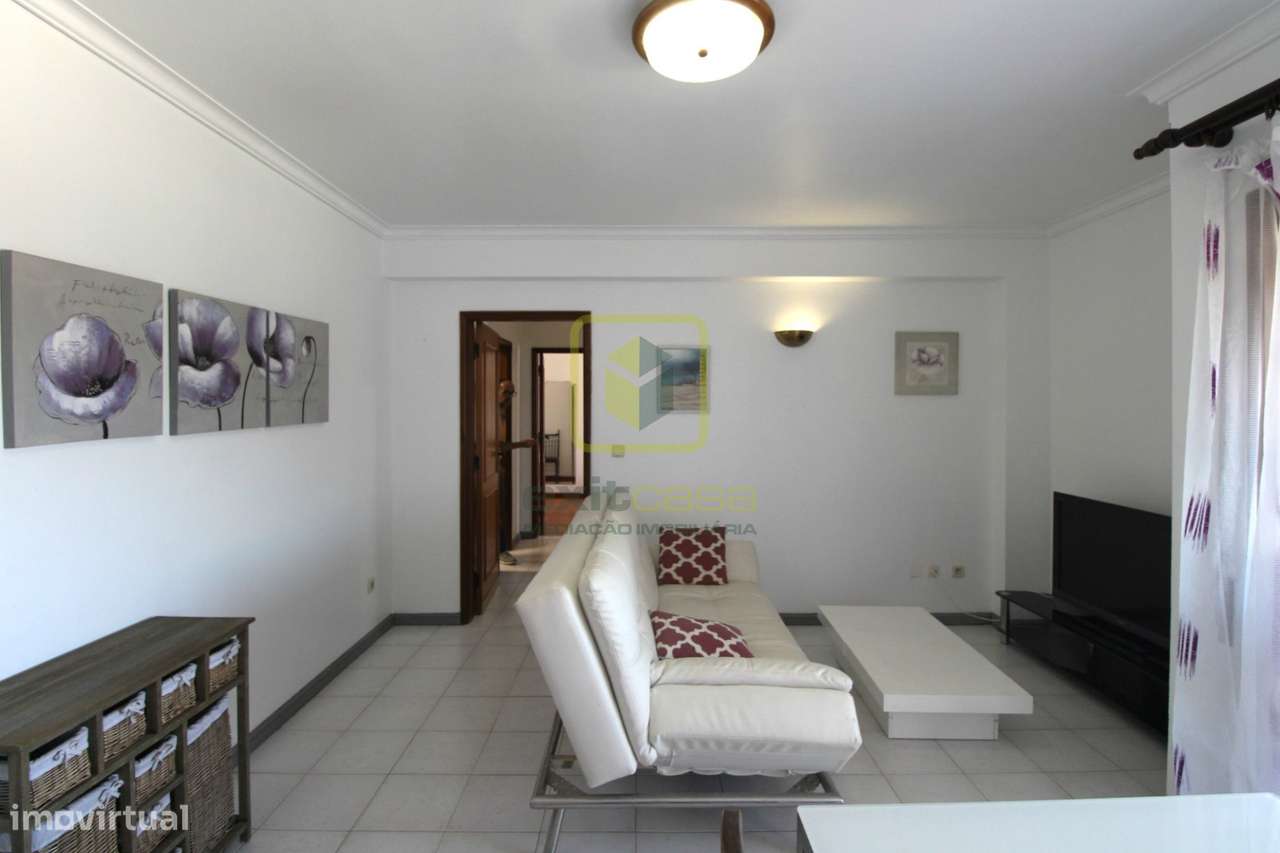 Apartamento T1 para Arrendamento - Grande imagem: 1/13