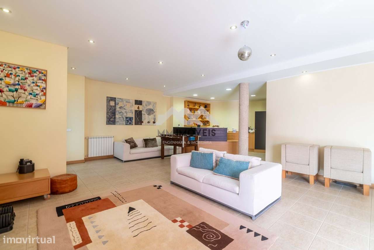 Moradia T6 | Braga | Isolada | Piscina | 1 000m2 | Terraço | Jardim |-43