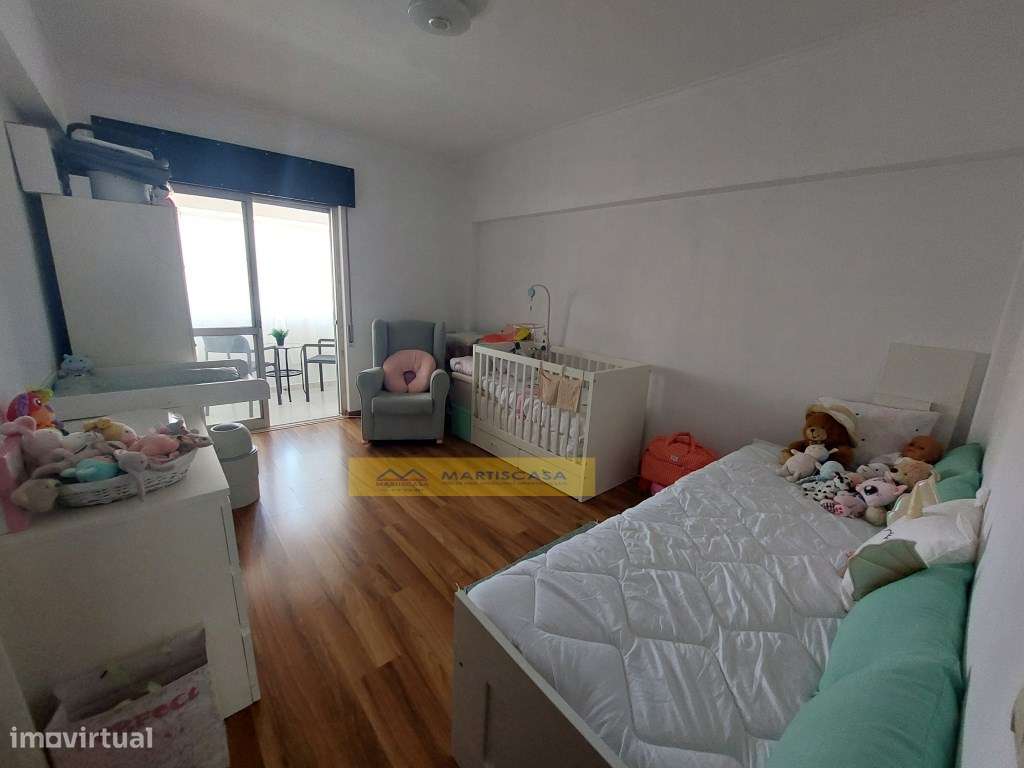 T2 com garagem , arrecadação, despensa e varanda fechada - Algueirão-12