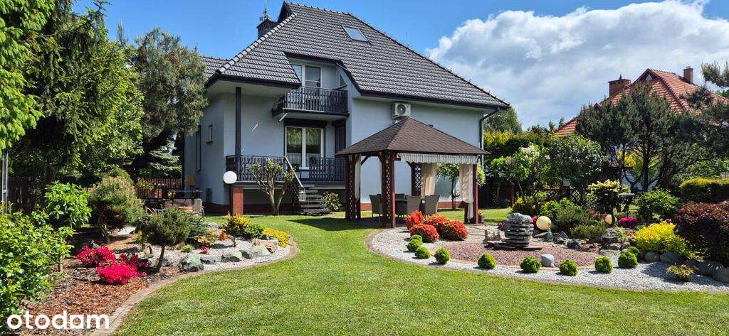 Komfortowy dom na sprzedaż lub najem-5