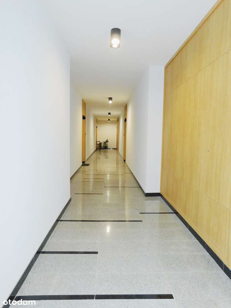 Mieszkanie plus Dwa Miejsca Parkingowe w Cenie.-9