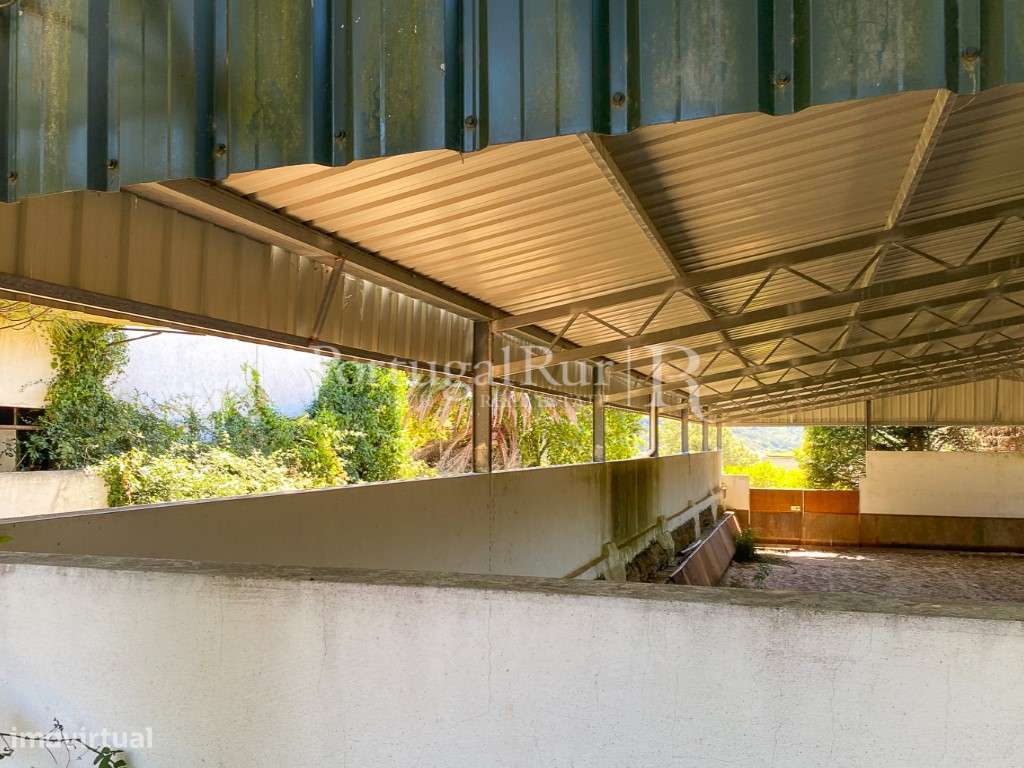 Complexo Agricola com 35.640 m² e 1.907 m² de área de construção-35