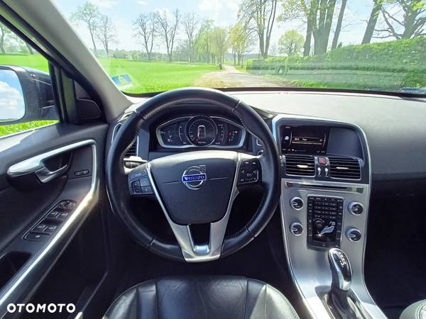 Volvo XC 60 D4 Geartronic Summum - 30