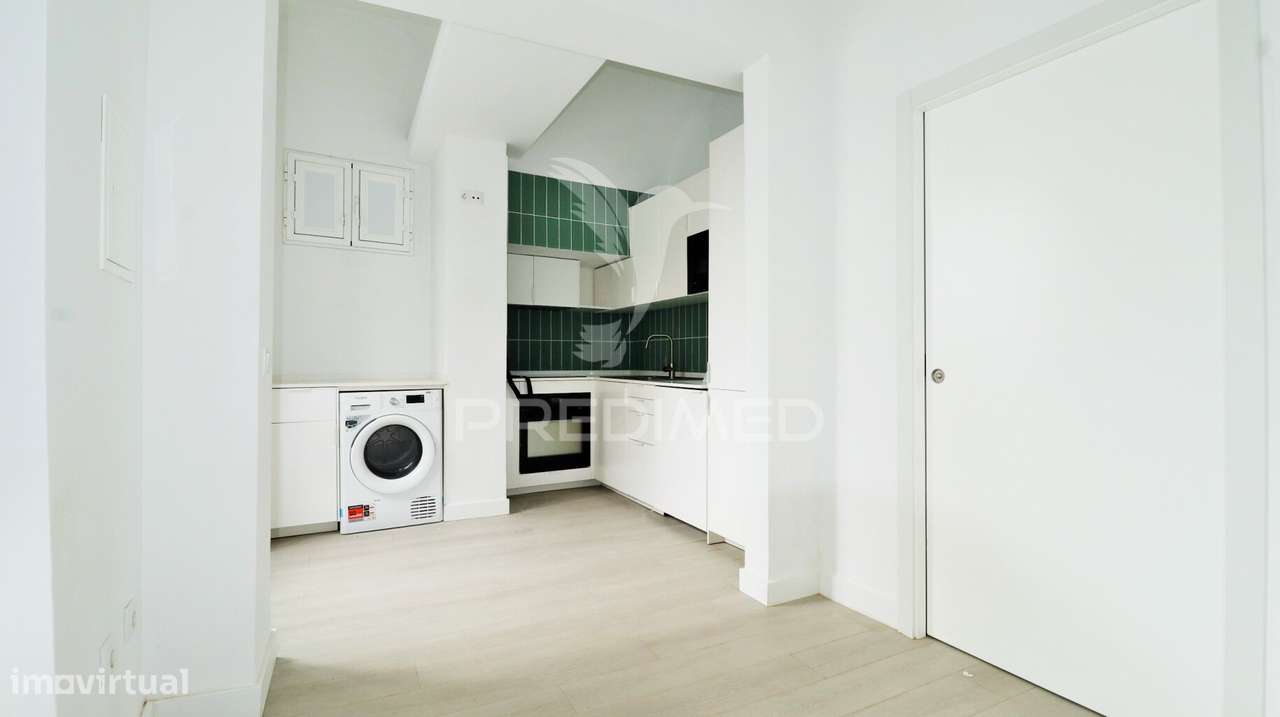 MORADIA REMODELADA C/ 2 APARTAMENTOS NA BAIXA DA CIDADE DE OLHÃO - Grande imagem: 1/18