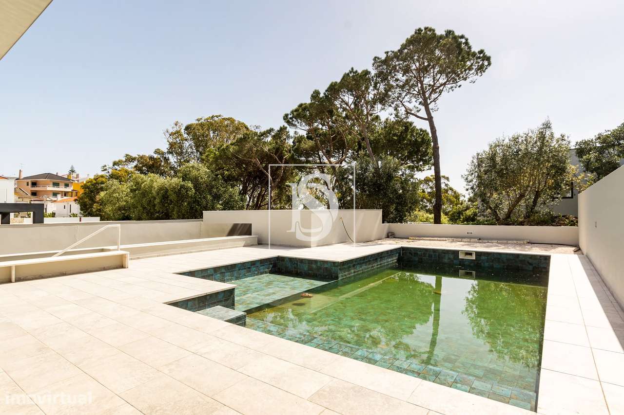 Viva o Conforto e a Elegância num Refúgio Exclusivo em Leceia-14