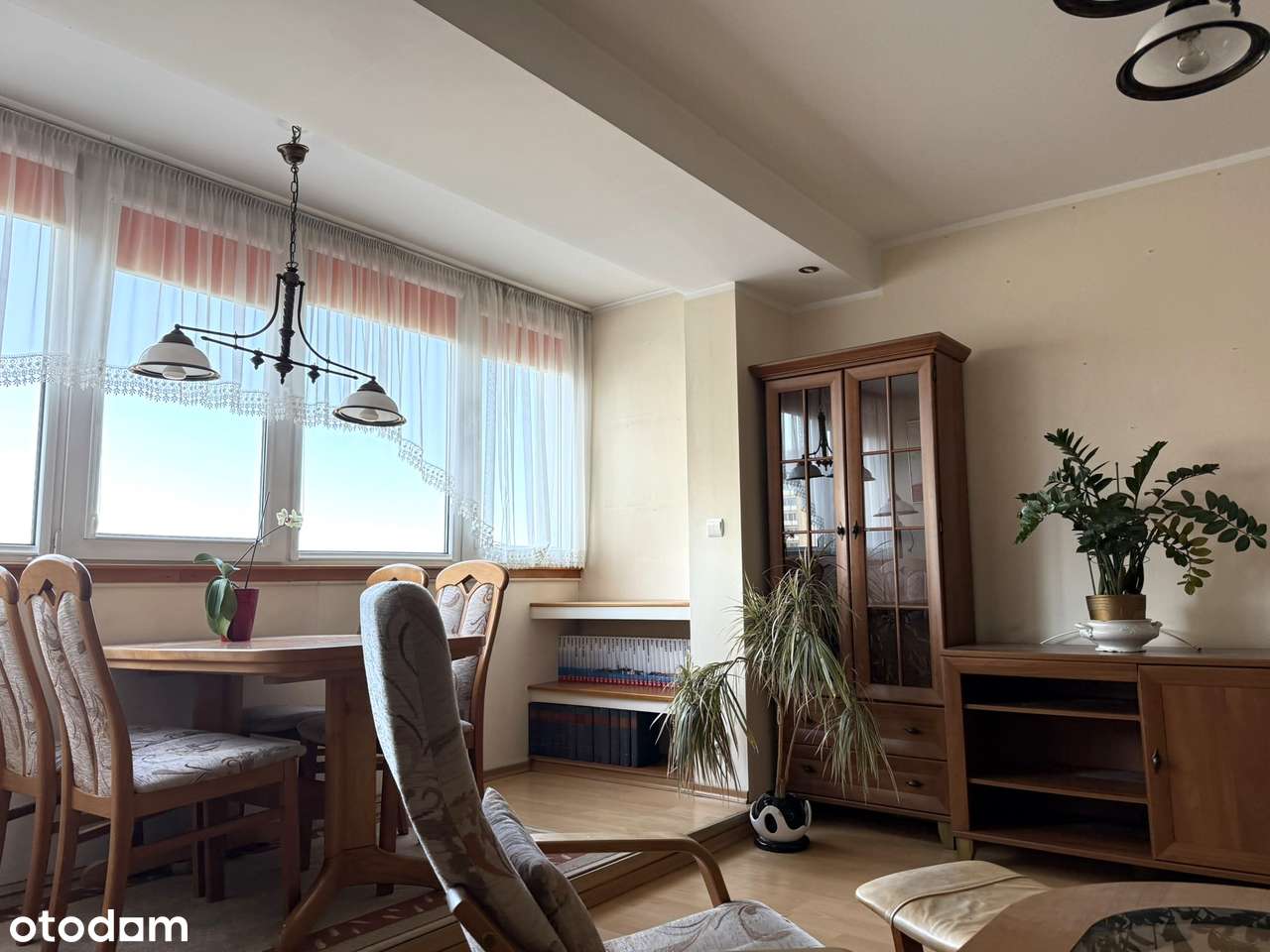 Komfortowe 3 pokoje z dużym salonem i świetnym układem + piwnica-7